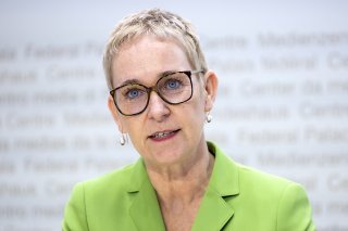 Miriam Behrens, directrice de l'Organisation suisse d'aide aux réfugiés (OSAR), a expliqué que près de 30'000 familles d'accueil en Suisse se sont déjà proposées pour accueillir des réfugiés d'Ukraine.
